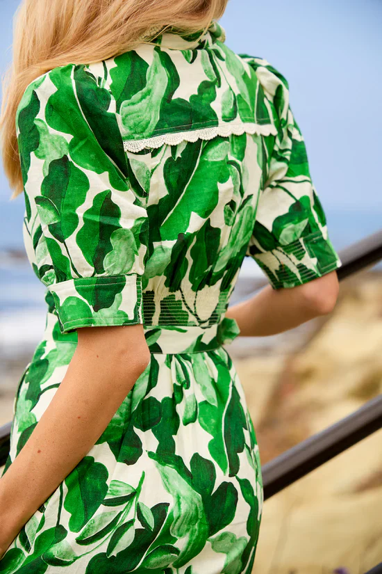 Vail Dress - Leaflet - Fundcutody