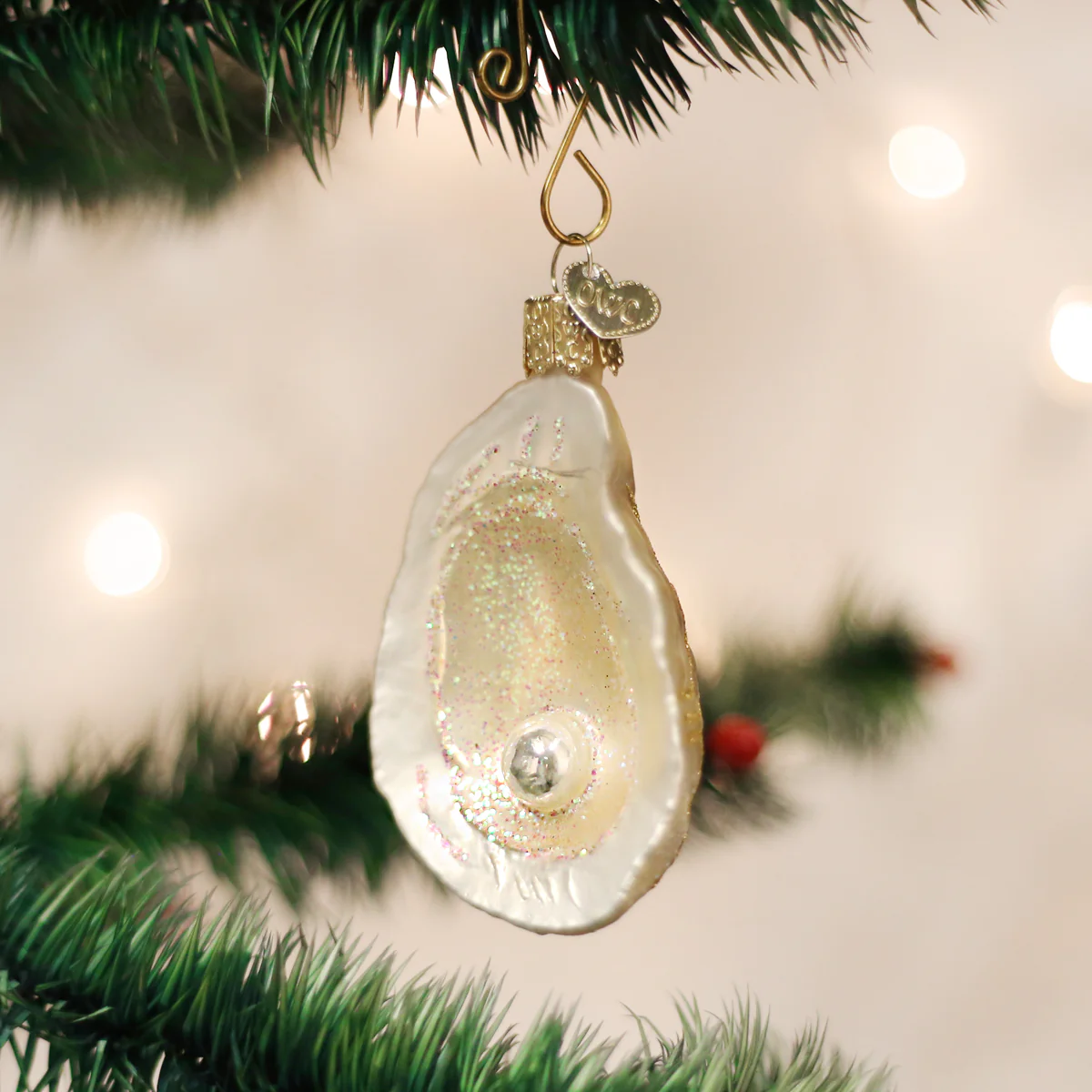 Oyster With Pearl Ornament - Fundcutody