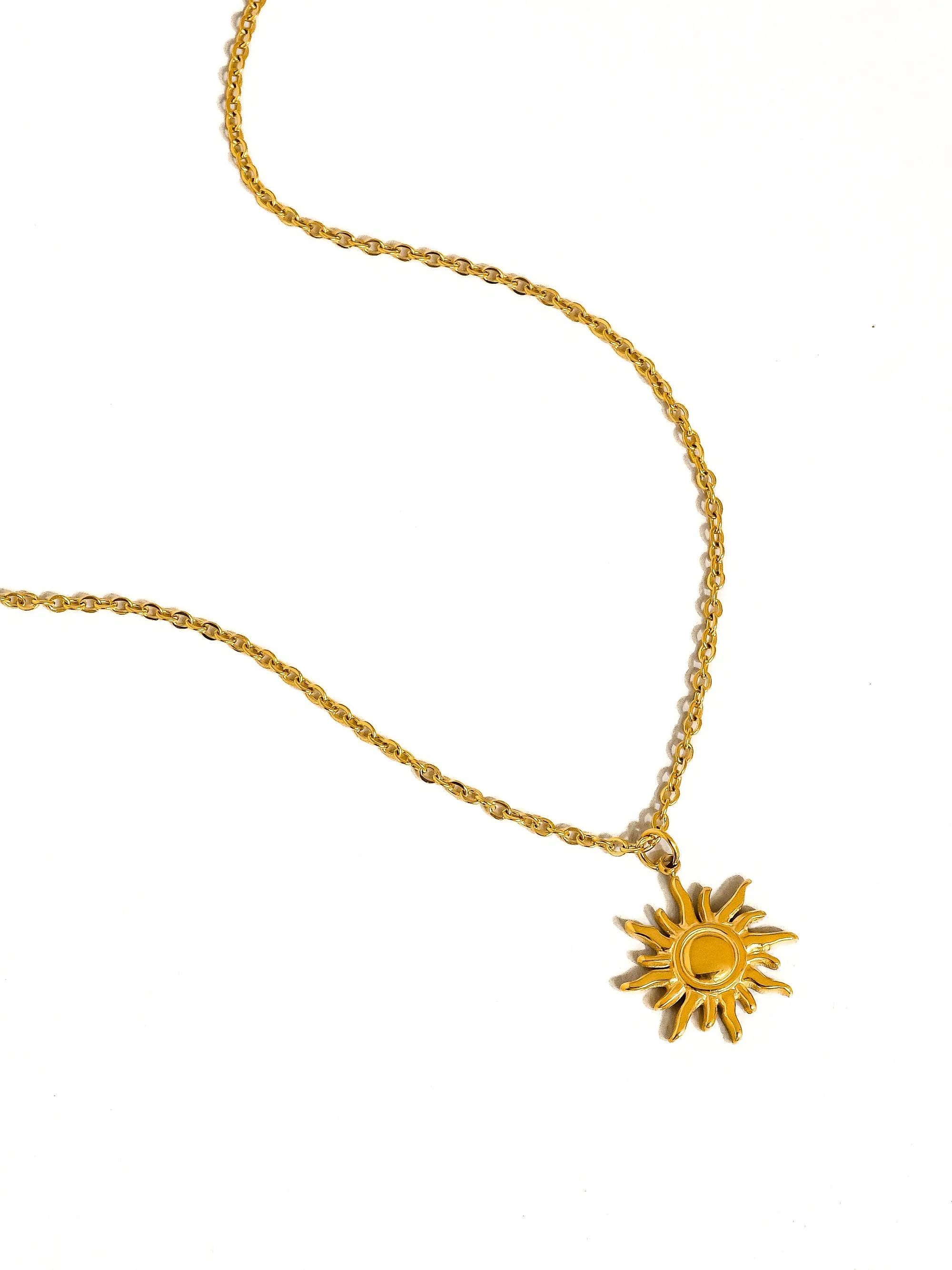 Costa Sun Necklace - Yellow Gold - Fundcutody