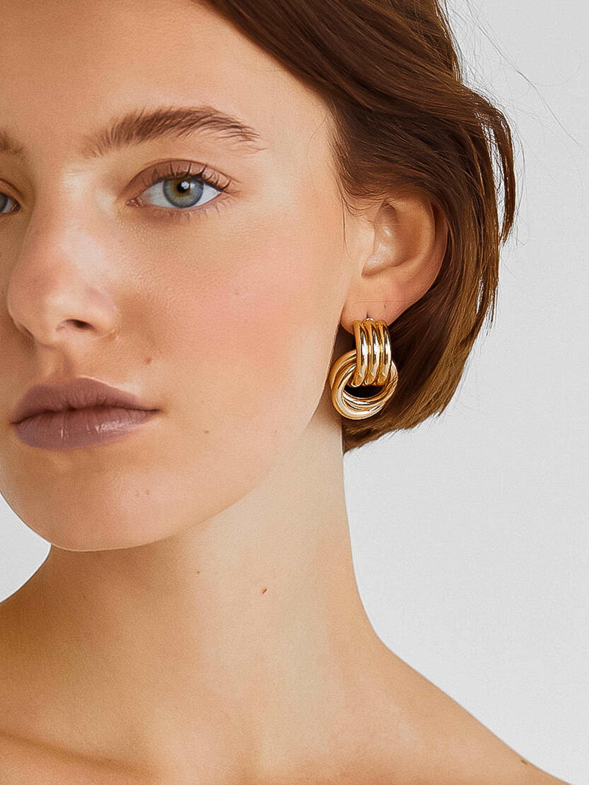 Wanda Classic Hoop Earring - Two-Tone - Fundcutody